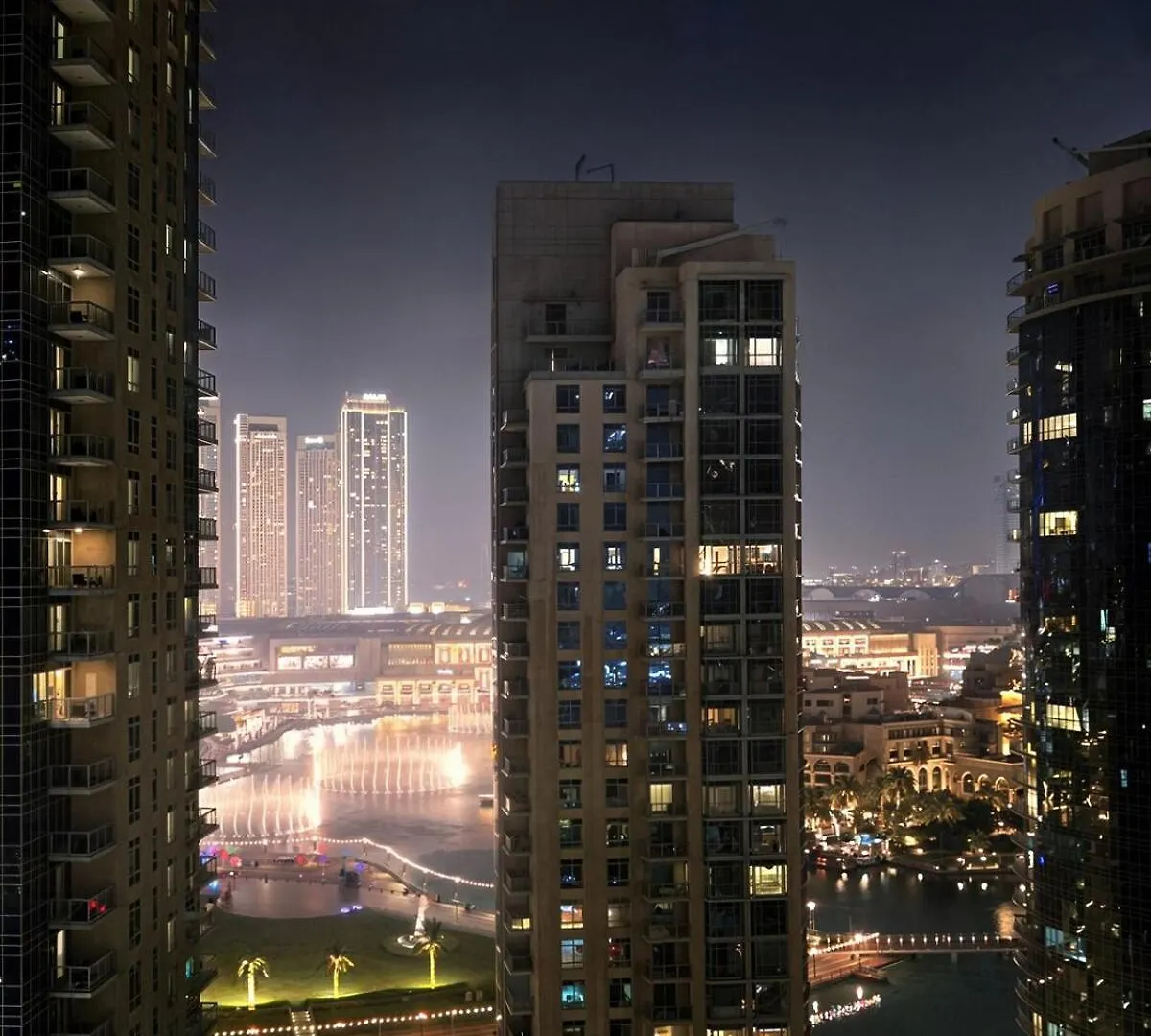 Near Burj Khalifa, Dubai Fountain View, Dubai Mall In 10 Mins Walk