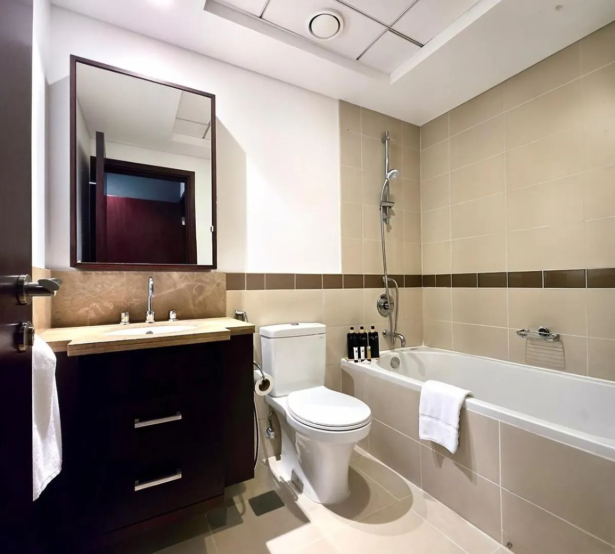 Near Burj Khalifa, Dubai Fountain View, Dubai Mall In 10 Mins Walk Appartamento